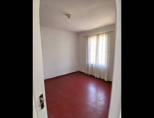 2 BEDROOM HOUSE FOR SALE IN TEMBISA